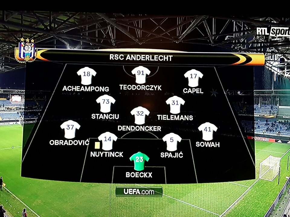 rsca_online_fr's tweet photo. Line up #rsca #AndOnline #anderlecht #teamrsca #andqab https://t.co/38oXwt4ljW