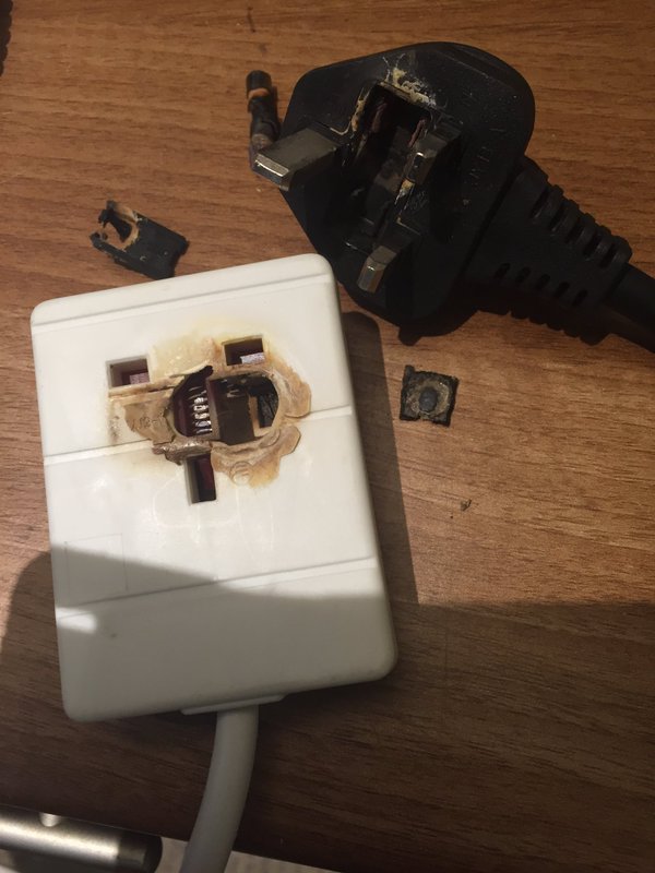 ElecSafetyFirst's tweet photo. Over ½ of UK shoppers presume that electrical items sold online are genuine. #SpotTheFake this Black Friday https://t.co/2KLfenMwIz  #EFSW https://t.co/f2qgt8vIKD