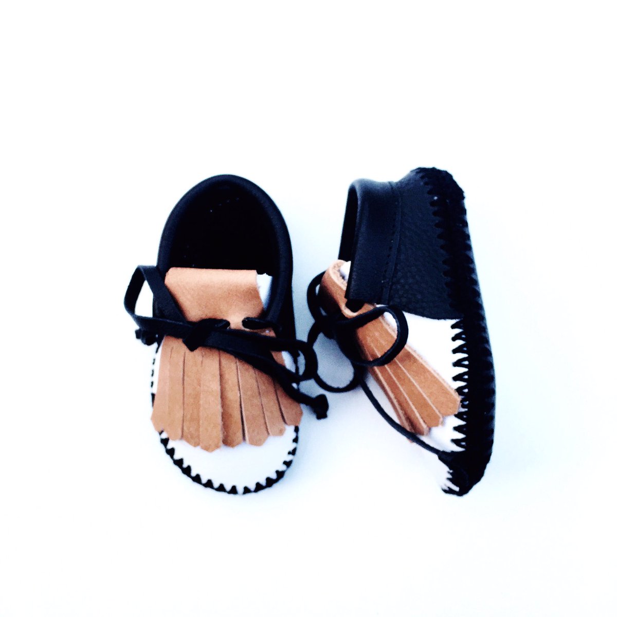 Werken aan voorraad, bestellingen en nieuwe dingen 💪🏻. ❤️ deze kleuren combinatie.