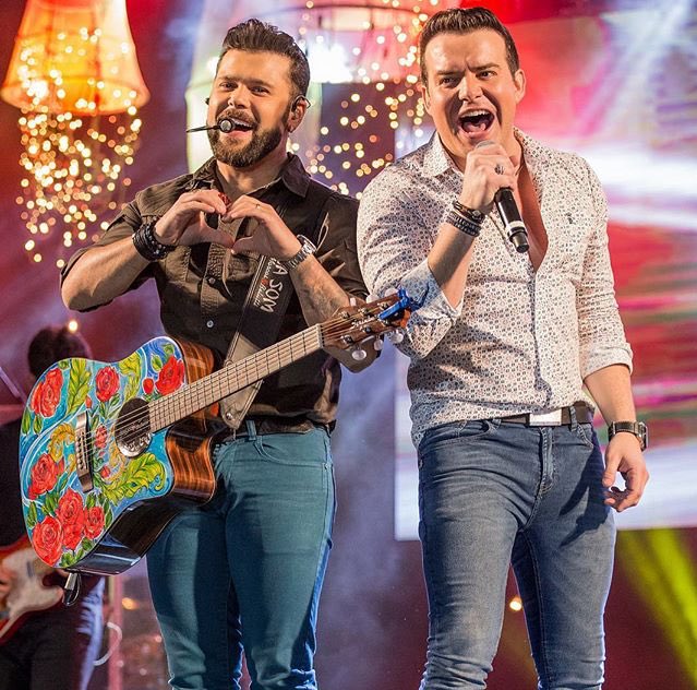 FcMeBRJ's tweet photo. Pra alegrar nosso dia ❤️ #saudadematando #oRJquervocêsdenovo @MarcoseBelutti https://t.co/mRZdW2WLDp