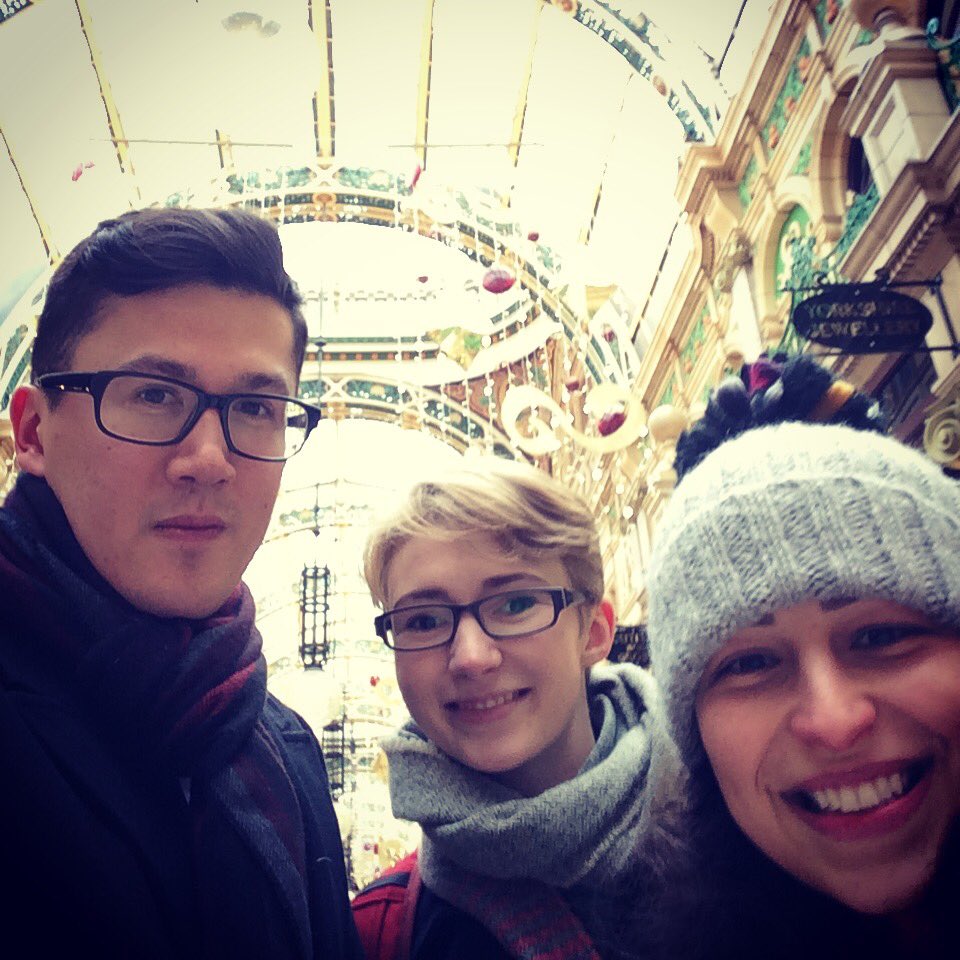 Her_narrative's tweet photo. #Manchester #planners impressed with #leeds #showingtheropes #victoriaquarter https://t.co/zjb2WxpCS2