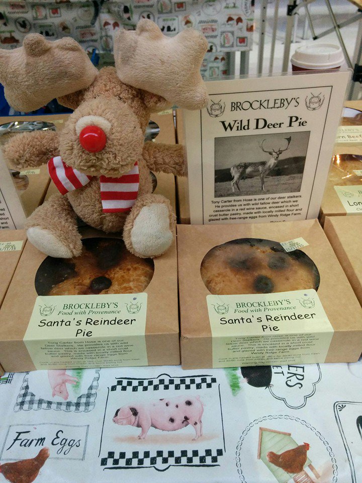 EMidsMarkets's tweet photo. @loveleics Crafts, food &amp; drink galore @BeaumanorHall Winter's Eve Fair on Fri 9th Dec 5.30 to 9.30pm Carols, mulled cider, roast pork. Mmm! https://t.co/kyqvxwjlQr