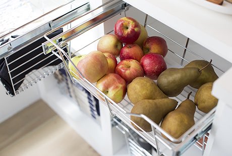 caclosets's tweet photo. Time to start baking apple pie! ๐Happy Thanksgiving from all of us at Cal Closets. #apartment34 #neatmethod https://t.co/3RnxQX36kF