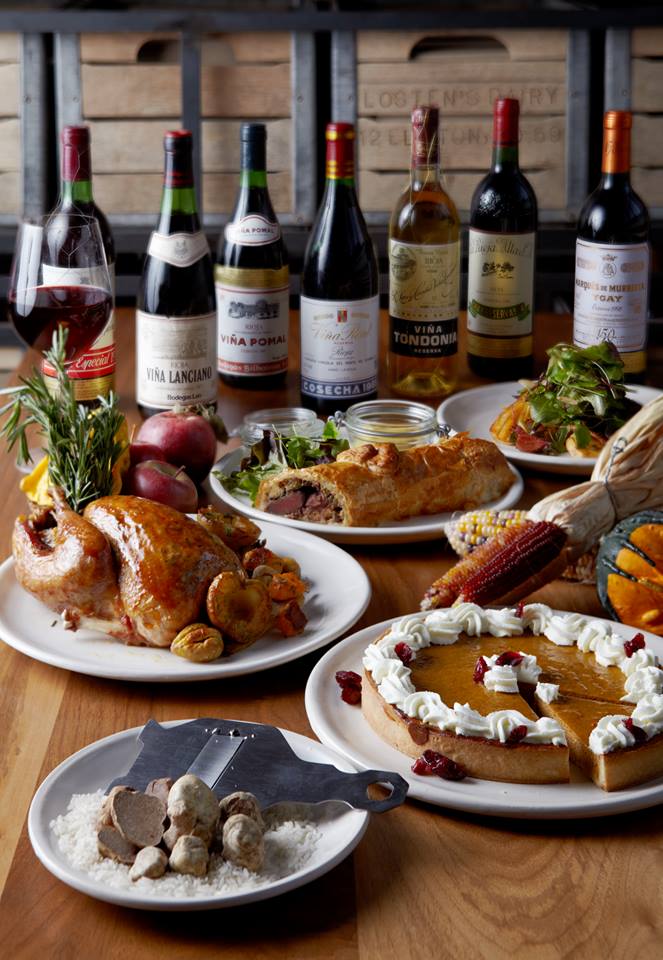 FastAshleysBK's tweet photo. Why cook? Brooklyn has the best restaurants serving Thanksgiving meals! #BK #FastAshleysBrooklyn #FABK https://t.co/Gi2ZvHKtek https://t.co/KjaZHASL93
