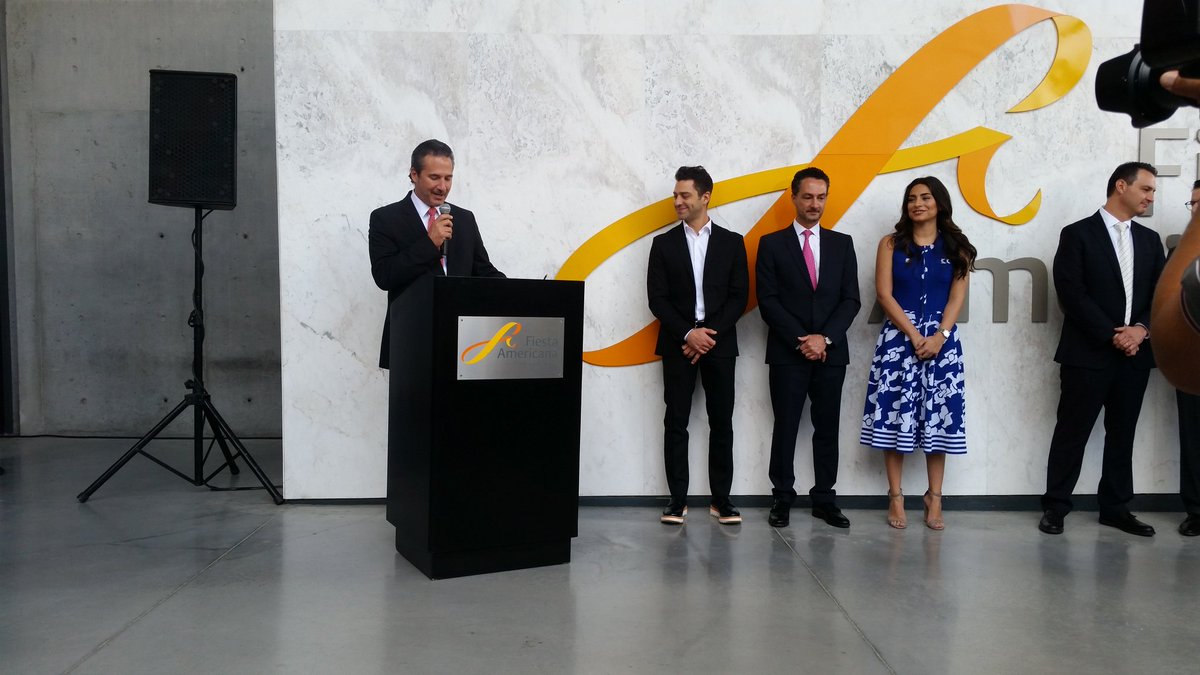 RevistaM_mx's tweet photo. José Carlos Azcárraga, director de Grupo Posadas, inaugura Fiesta Americana Pabellón M, Grand Fiesta Americana Valle y Live Acqua Mty. https://t.co/JeVyZg7Ctt