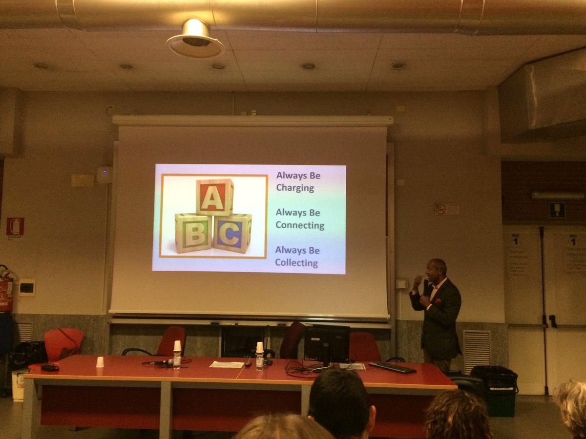 vitaopere's tweet photo. L'#ABC di @sree: be charging, be connecting, be collecting. #sreetaly https://t.co/TnPxVcj8CX