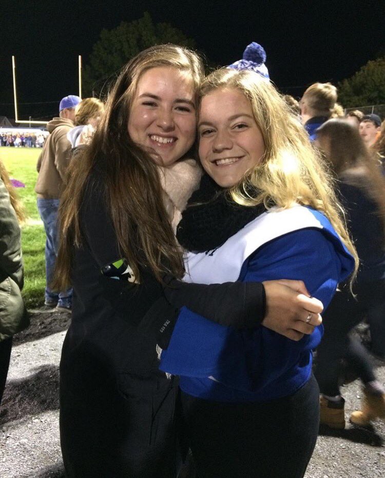 haley_decker11's tweet photo. Super thankful to have such great friends❤️❤️ https://t.co/OI4gQquEtW
