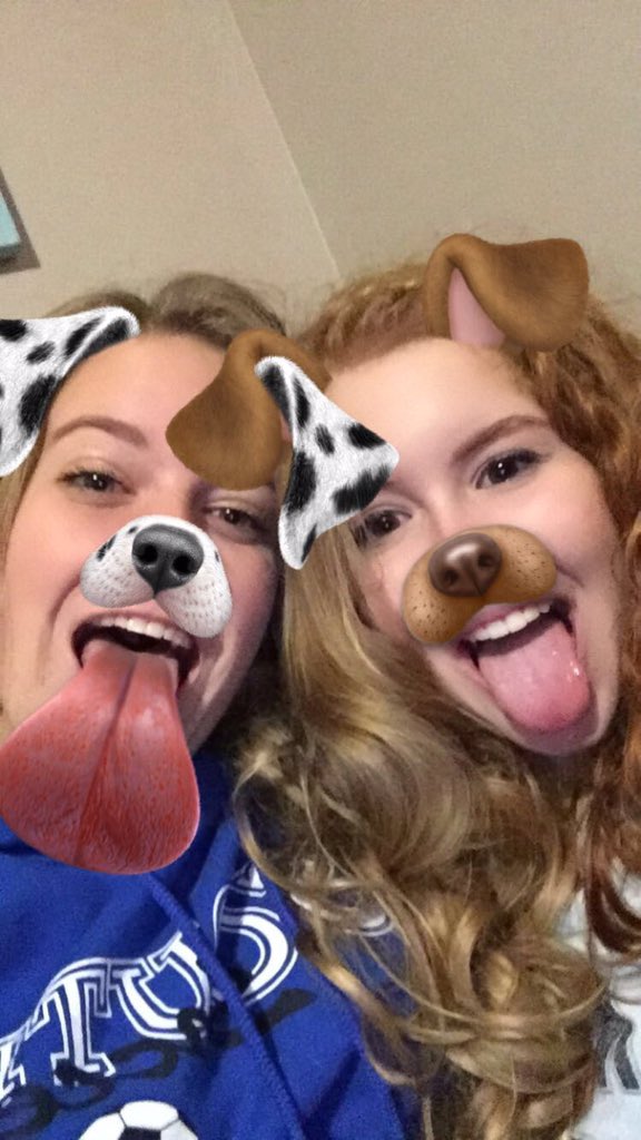haley_decker11's tweet photo. Super thankful to have such great friends❤️❤️ https://t.co/OI4gQquEtW