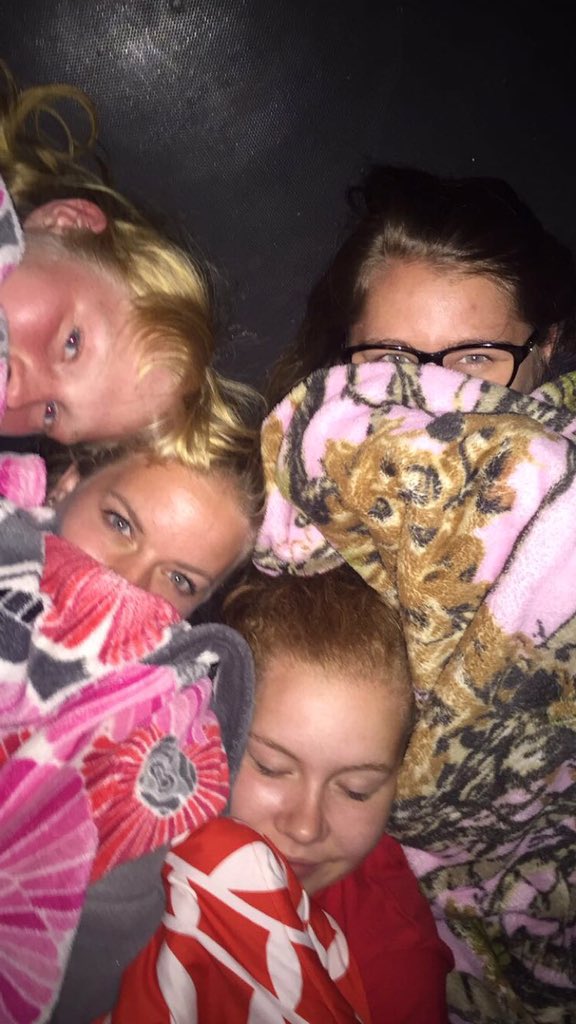 haley_decker11's tweet photo. Super thankful to have such great friends❤️❤️ https://t.co/OI4gQquEtW