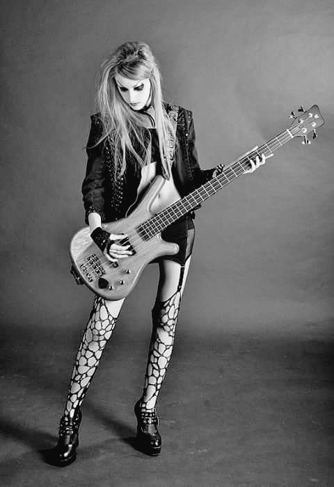 @Su_rok jaaaaaaa, eres la caña Lady Rock!😘🎶❤