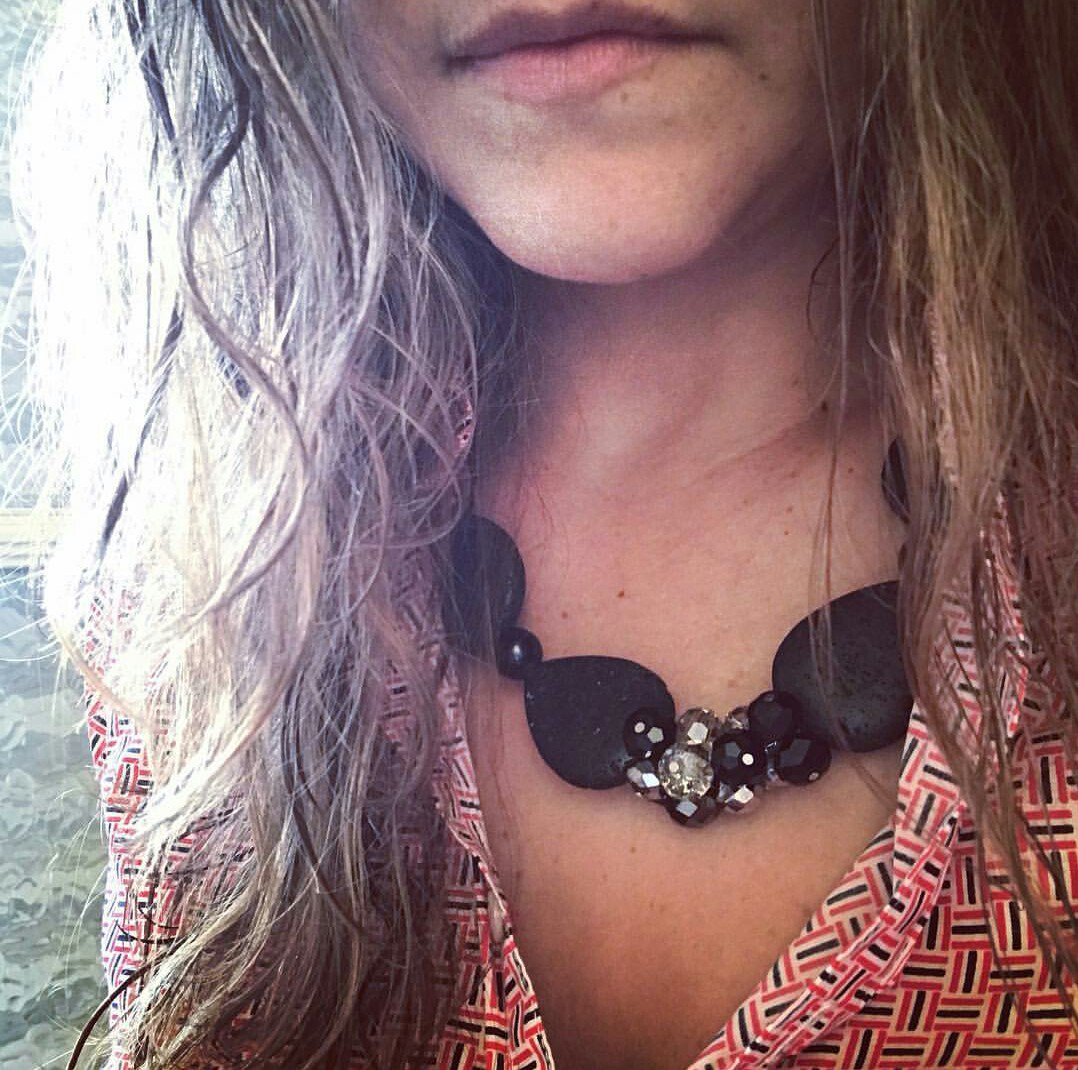 LasPenelope's tweet photo. @blocdemoda Divina con el collar de @LasPenelope  ! https://t.co/46LxxUO98p