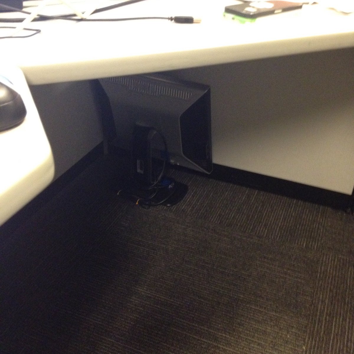 Telusand's tweet photo. https://t.co/EDNiiCBEdz