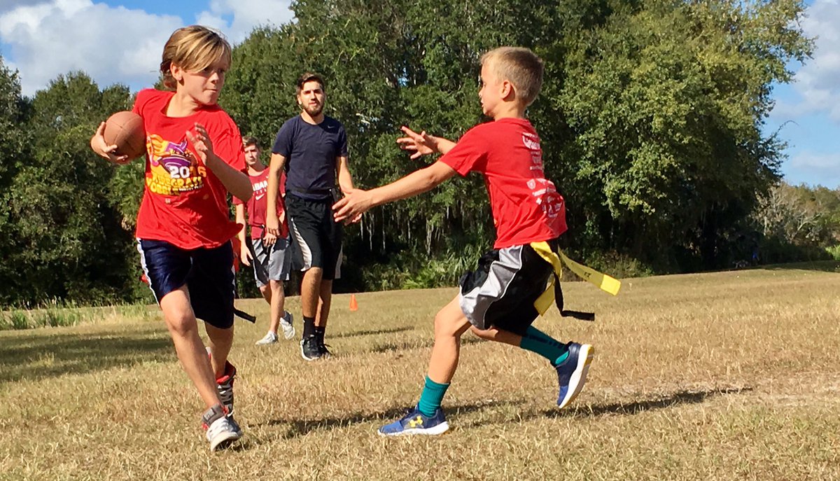 carrie_mobley4's tweet photo. 5th annual Turkey Bowl! https://t.co/34wVXKSqSX