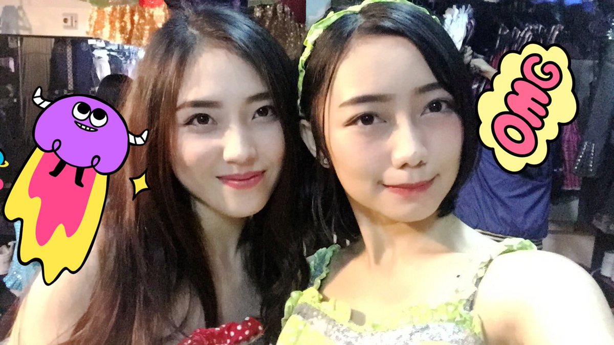 Yang terakhir foto sama bundo nihh hehehe ✌🏻️