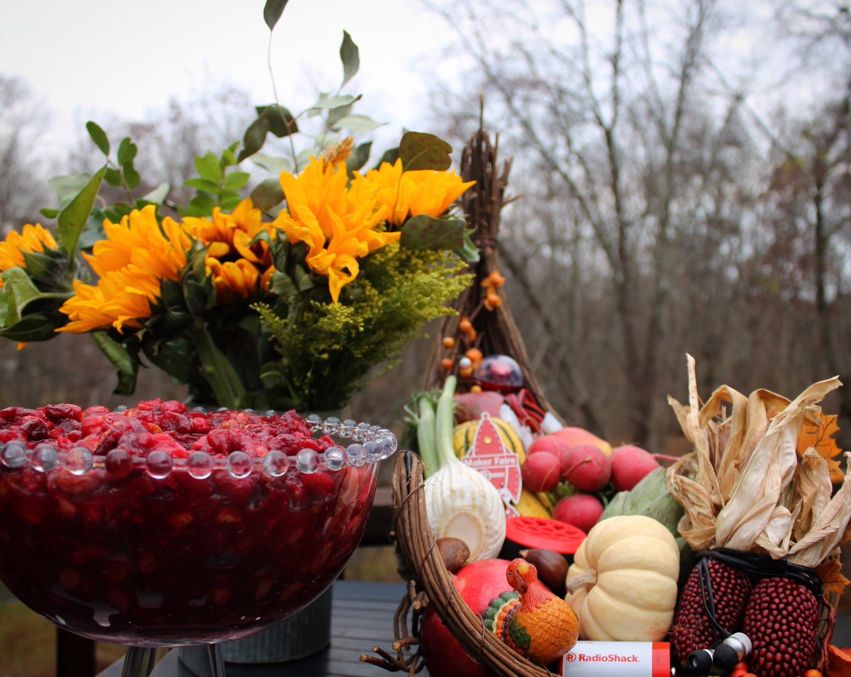 Media Tweets by RadioShack (RadioShack) Twitter