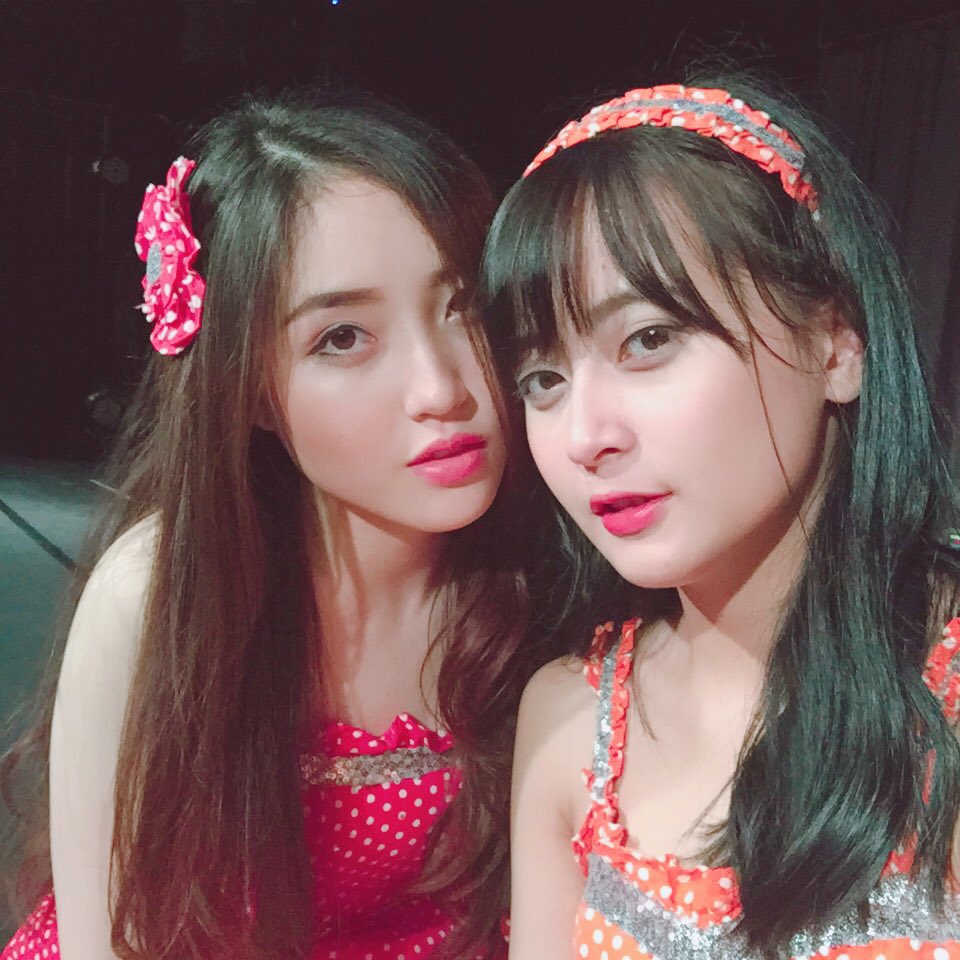 Hii skali lagi thank u for today ^^
Pamit tidur yah hihihi
Foto K3, foto 3 juliette, foto Cold(nomi)&amp;hot(nat) Dispenser 😂
Oyasumiloveyah 💕