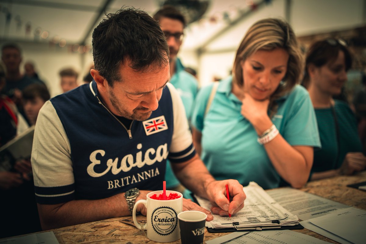 EroicaBritannia's tweet photo. @actionmedres wishing you a wonderfully handsome #ChampsDinner We're really proud that you're our Charity Partner for 2017 #raiselotsofmoney https://t.co/5u52NcneXx