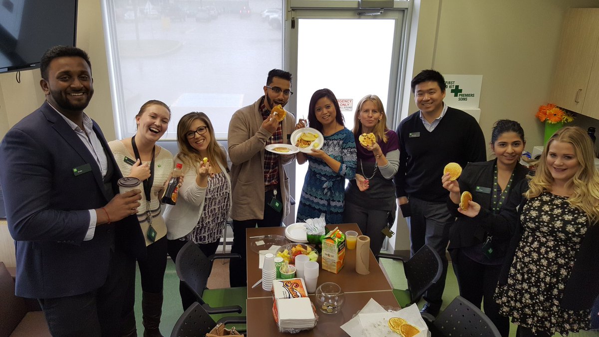 MikeChoi_TD's tweet photo. Raising money for United Way! Thanks Anne and Amber for leading it #breakfastofchamps #unitedway #br526 @PeterTaylor_TD @JaneD_TD https://t.co/V0ePEwOKYf