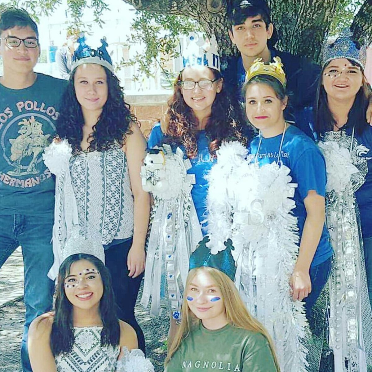 dropsojupiter3's tweet photo. I'm greatful for you all ❤ I really have some wonderful people in my life...Happy Thanksgiving @alexmungoo @DeadEyeDraw &amp;Julia &amp;Noah &amp;more https://t.co/yq1UVt7Q9E