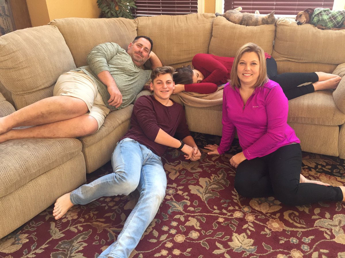 avoriee's tweet photo. My family took full advantage of my food induced coma. https://t.co/QPBdFIxiZi