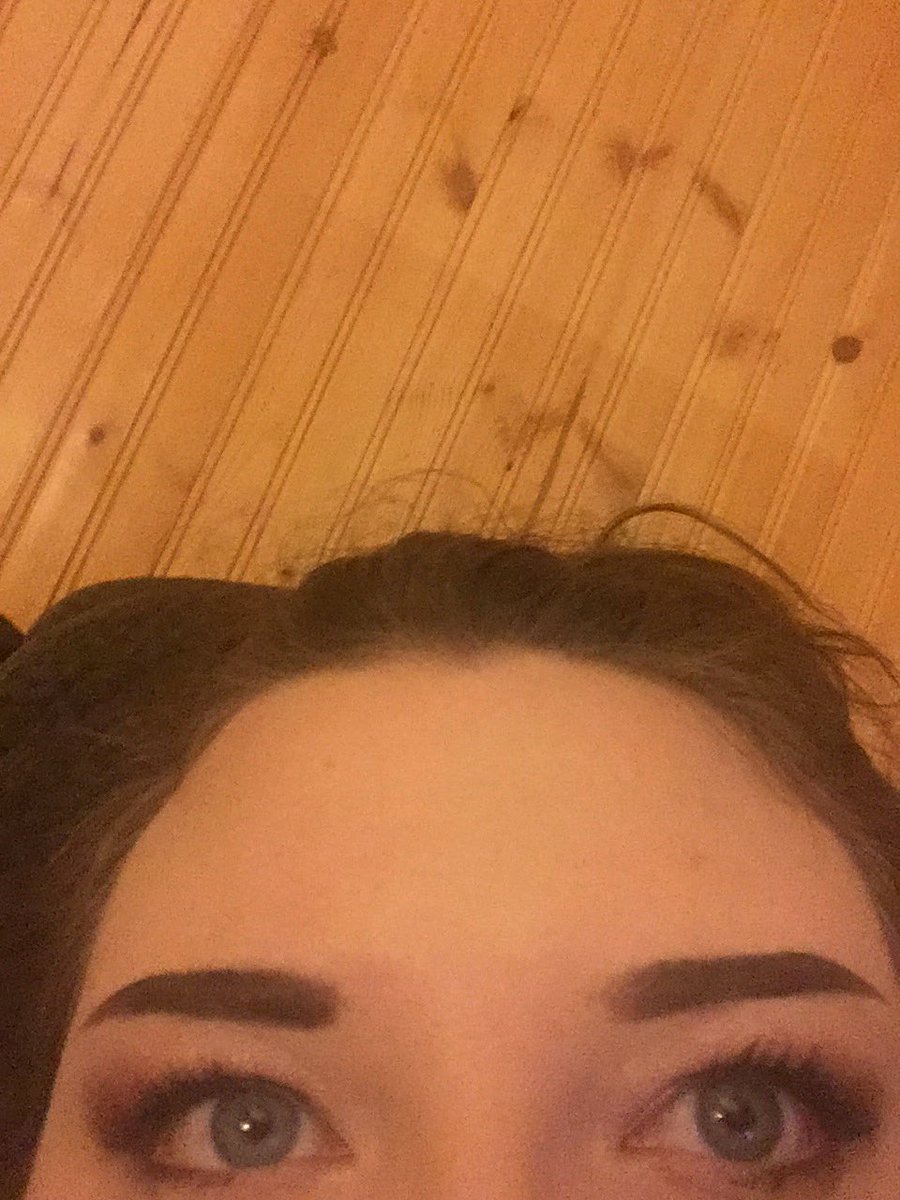 ShelbyBeautiful's tweet photo. I'm thankful for my eyebrows....I have nice eyebrows....if a draw them correctly https://t.co/m7IXxuo3o0