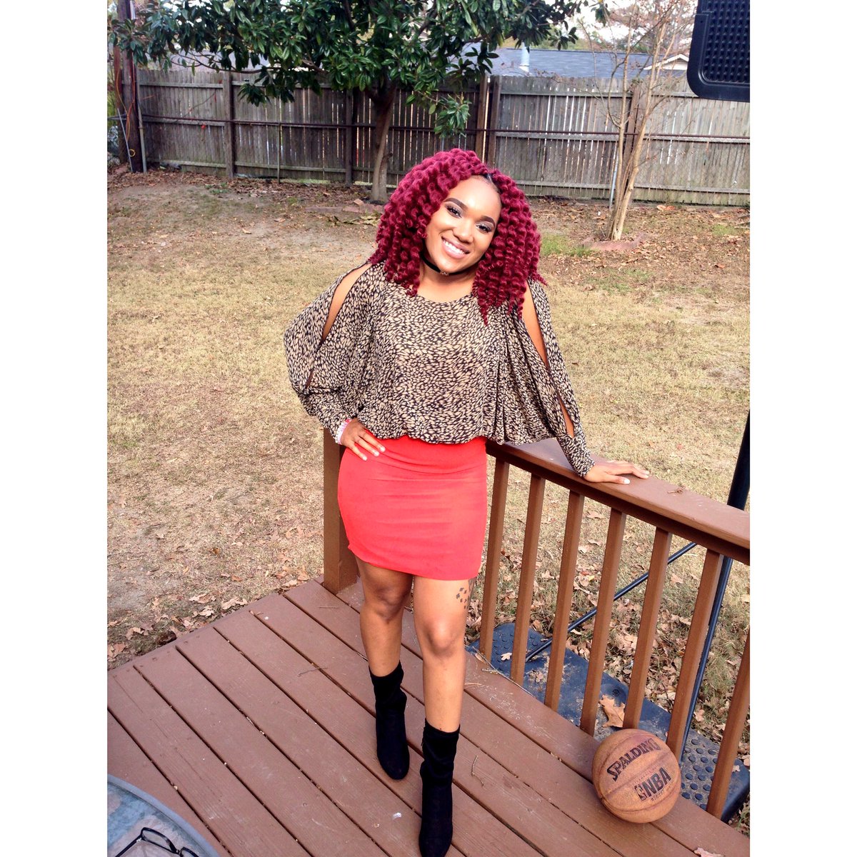 KnowTha_NAME's tweet photo. 🍂🍁✨Happy thanksgiving 🦃 https://t.co/uHCwqq9Lyd