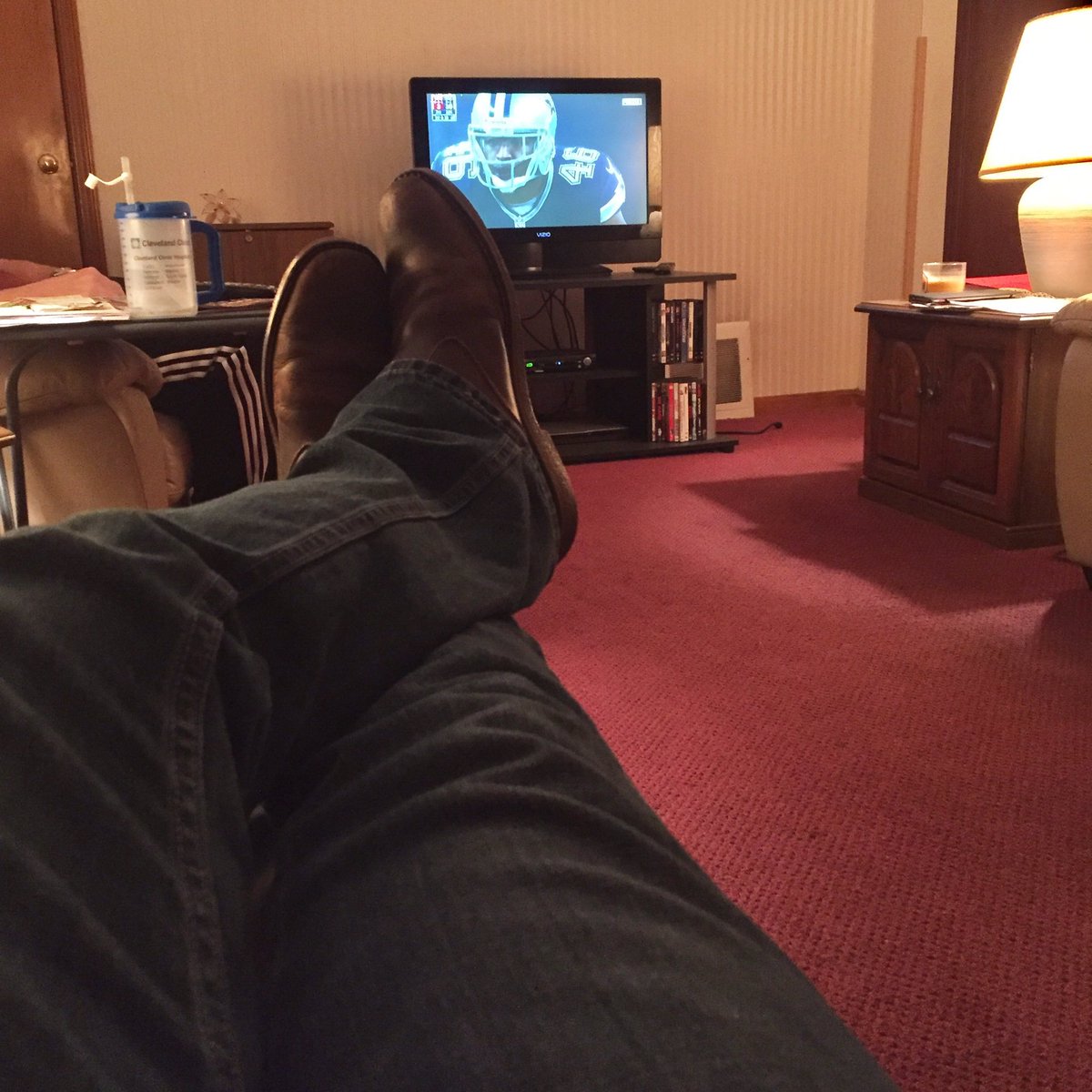 MrCiha's tweet photo. Happy Thanksgiving, y'all! Celebrate the holiday safely&amp; properly. #ChowDown #FeetUp #StomachOut #SleepIn #StillRockinJeans #AlwaysLookinFly https://t.co/Fg3tzKCBHm