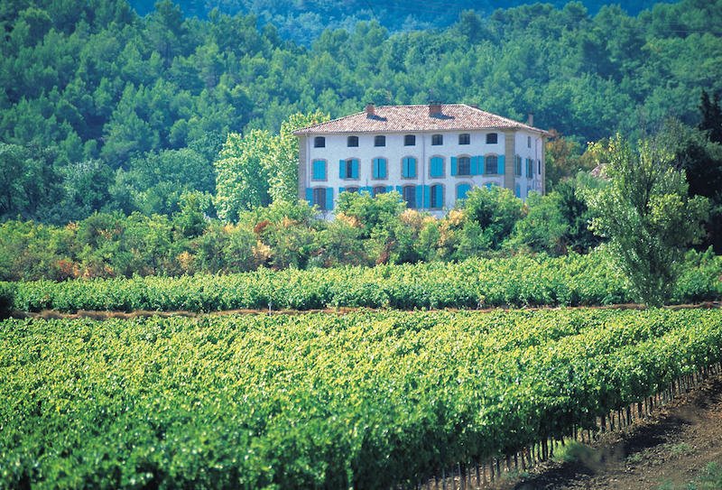 winesofprovence's tweet photo. Coteaux d'Aix-en-Provence spans 10,000 acres and is home to 65 wineries #SimplyProvence #thisisprovence https://t.co/acZsL1w3k1