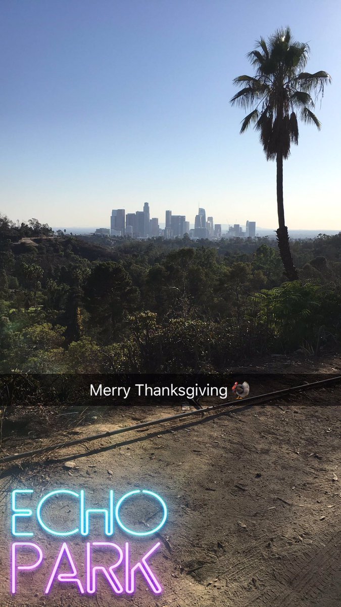 ayodreeww's tweet photo. 🦃🦃🦃 https://t.co/y5ZQ9vzCkd