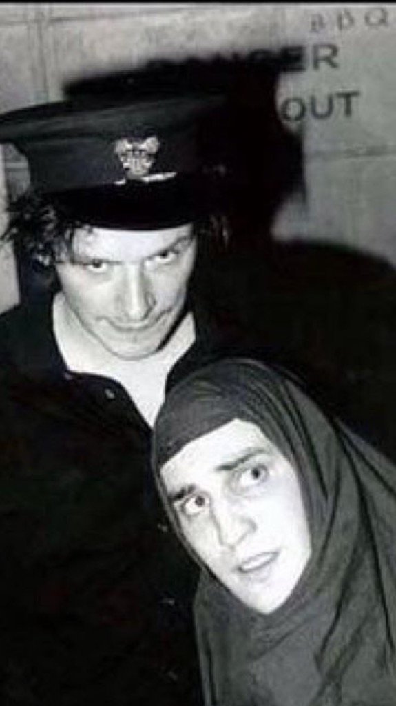 noelfielding11's tweet photo. Happy thanks giving from the Boosh x https://t.co/RVvBA5EO0m