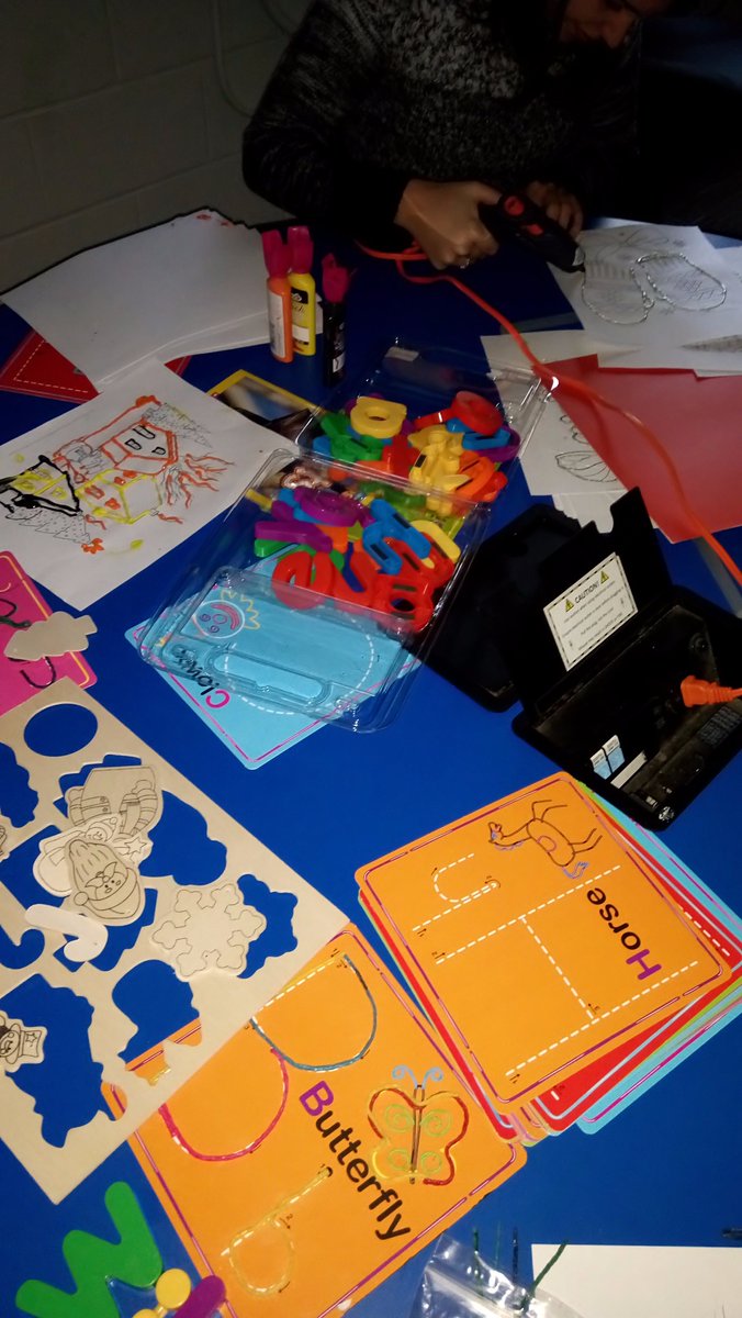 baileydowntonea's tweet photo. some of the wonderful AT tools we explored in class for the visually impaired! #educ25738 #accessibilityforall https://t.co/S6xd1tdYtj