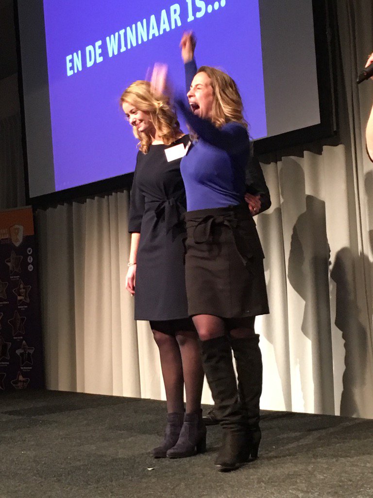 SEUexamen's tweet photo. @BakkerRenee Gefeliciteerd! Intercedent vh jaar 2016! #ivhj https://t.co/hT8mJMZg8w