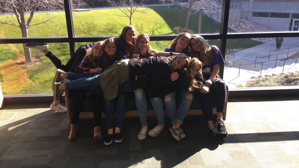 hope__ray's tweet photo. grateful for my cute friends https://t.co/Um7n4vzpVy