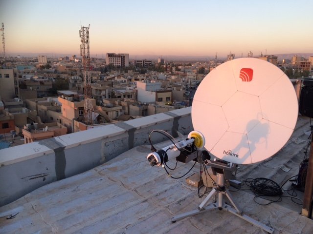 MilexiaGroup's tweet photo. @Holkirk TP100 &amp; Mission Microwave Ku-55 achieving a solid 9Mbps over their VSAT system from Erbil for @bbcnewsgops @BBCNews #mosuloffensive https://t.co/wVjUkmp8vg