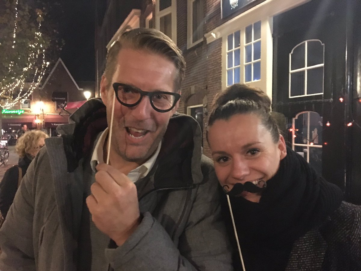 devierbroers's tweet photo. De gasten zijn gearriveerd. We kunnen van start! #wildavond https://t.co/f3pg5swLGg