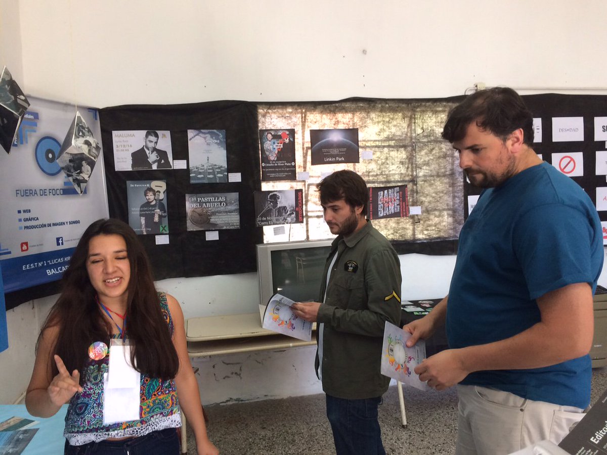 balcarcemuni's tweet photo. #BalcarceInforma EL DIRECTOR DE JUVENTUD @sebavidal1737 VISITÓ LA #EDUTECNO https://t.co/p8OPeFefZL https://t.co/nQgz7jkdeL