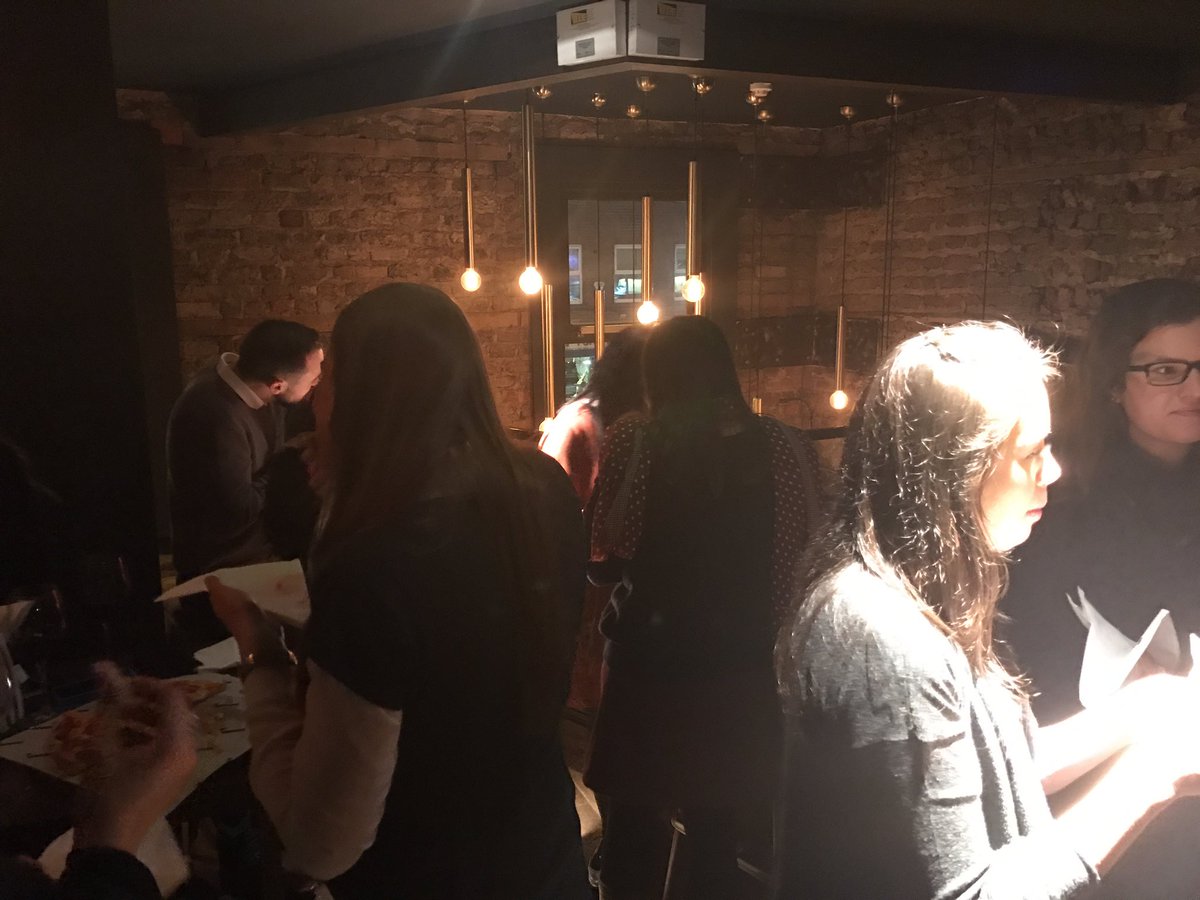 Caoimhe_Rice's tweet photo. Get in my belly #basepizza #datlight @thejarpub @Site_YL_Ireland https://t.co/7i5izmWerr