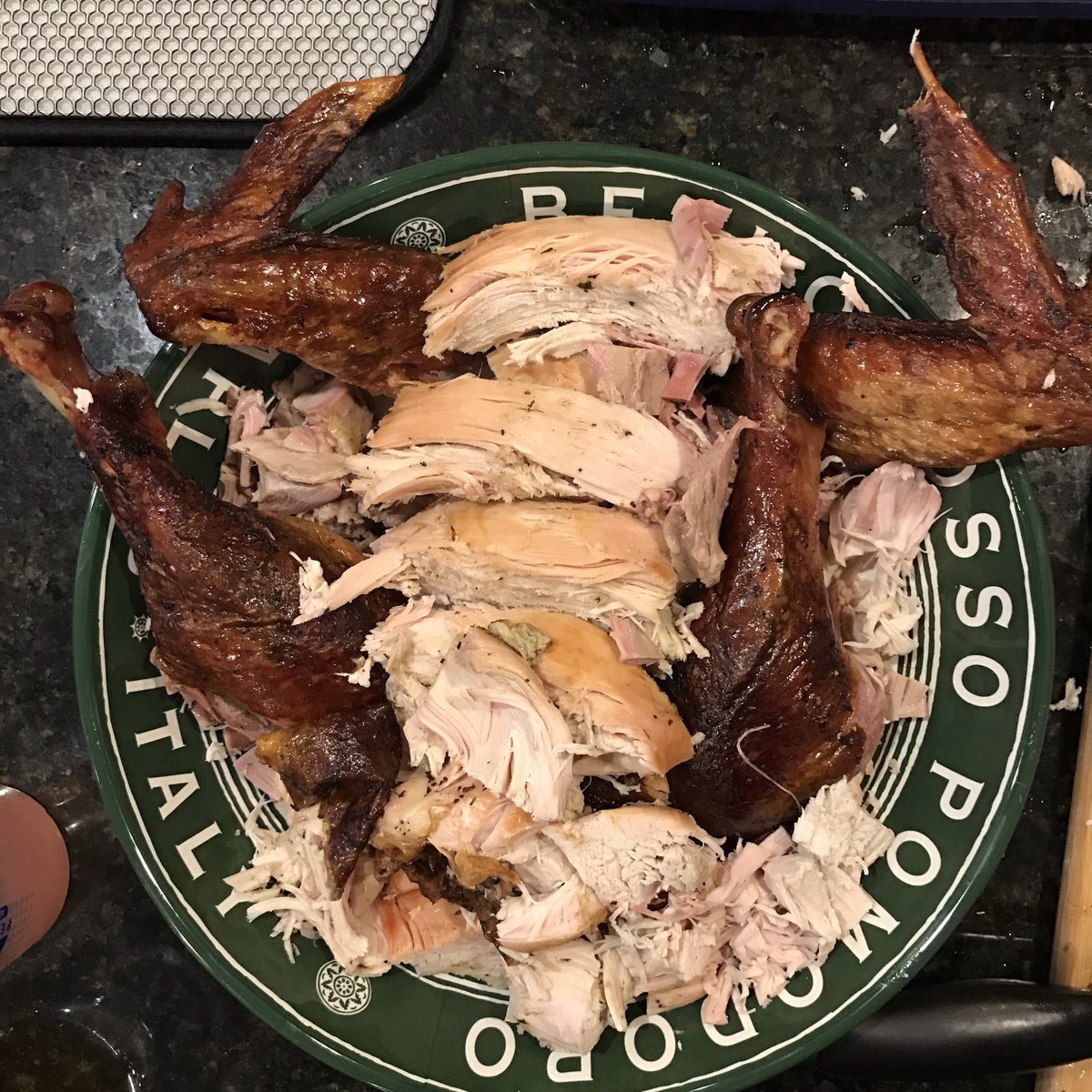 @TheNakedWhiz <a href="/BBQPictures/">BBQ Pictures</a> 

I forgot the picture...