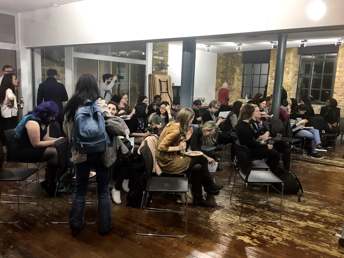 Fewand_Far's tweet photo. What a fantastic turn out for the first #Womeninjava event! Now for the first speaker @holly_cummins 👏🏼 https://t.co/7vgWyrl8IB