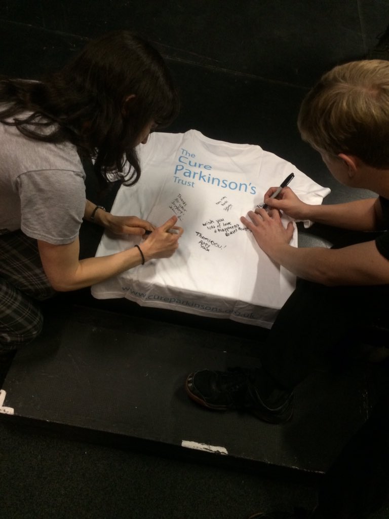 jessbrien's tweet photo. Signing t-shirts for the raffle pre-  @LimitlessPd tonight! #theatre #fundraising #charity https://t.co/gRr9YsgFIh