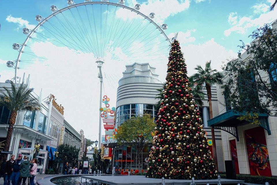 LinqPromenade's tweet photo. Happy Thanksgiving from your friends at #TheLINQPromenade https://t.co/dTEWQ8NXWq