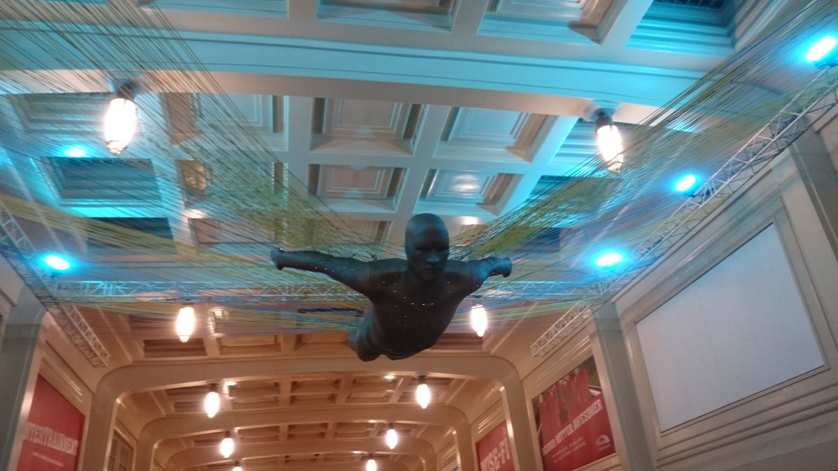 kmichalak23's tweet photo. #leedsartcrawl https://t.co/4j23iI6TSy