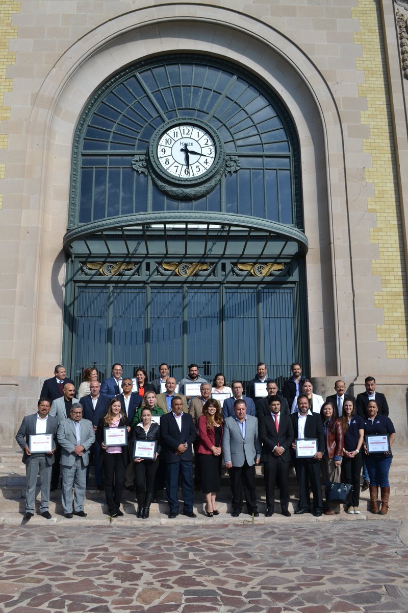 CCEDGOMX's tweet photo. Grupo Herleza,a través de@AlanBPCmx,dando testimonio de recepción de certificación por ser Empresa de 10 y de los servicios del CCE Durango. https://t.co/CvSyXcaXxp