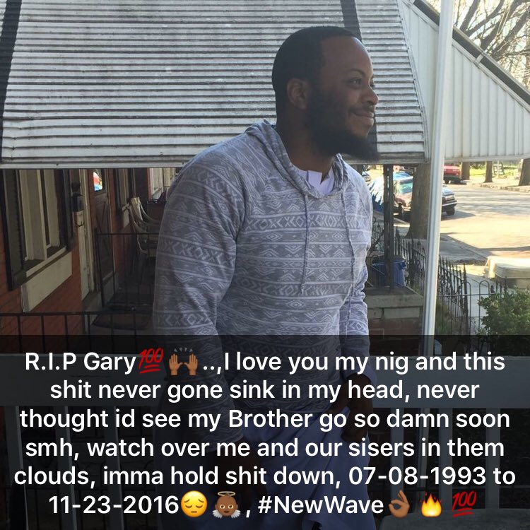 Mir_610Made's tweet photo. Family is everything and you gone too soon๐..,I love you Bro, i wish i coulda prevented this๐๐ผ๐พ๐๐พ #NewWave #Geez #RestUpFam https://t.co/NtYqd7Rt3z