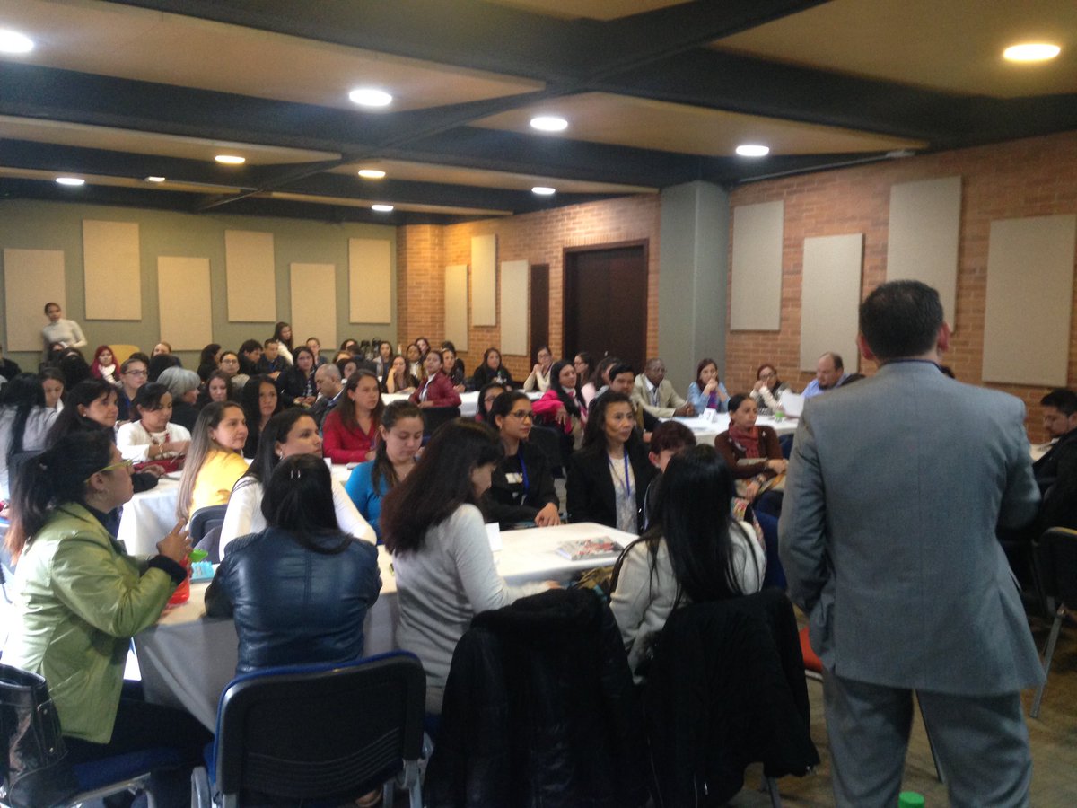 Margara_d's tweet photo. Encuentro nacional programa de Psicologia UVD, teniendo redes, construyendo comunidad académica https://t.co/ytjTHud8bX