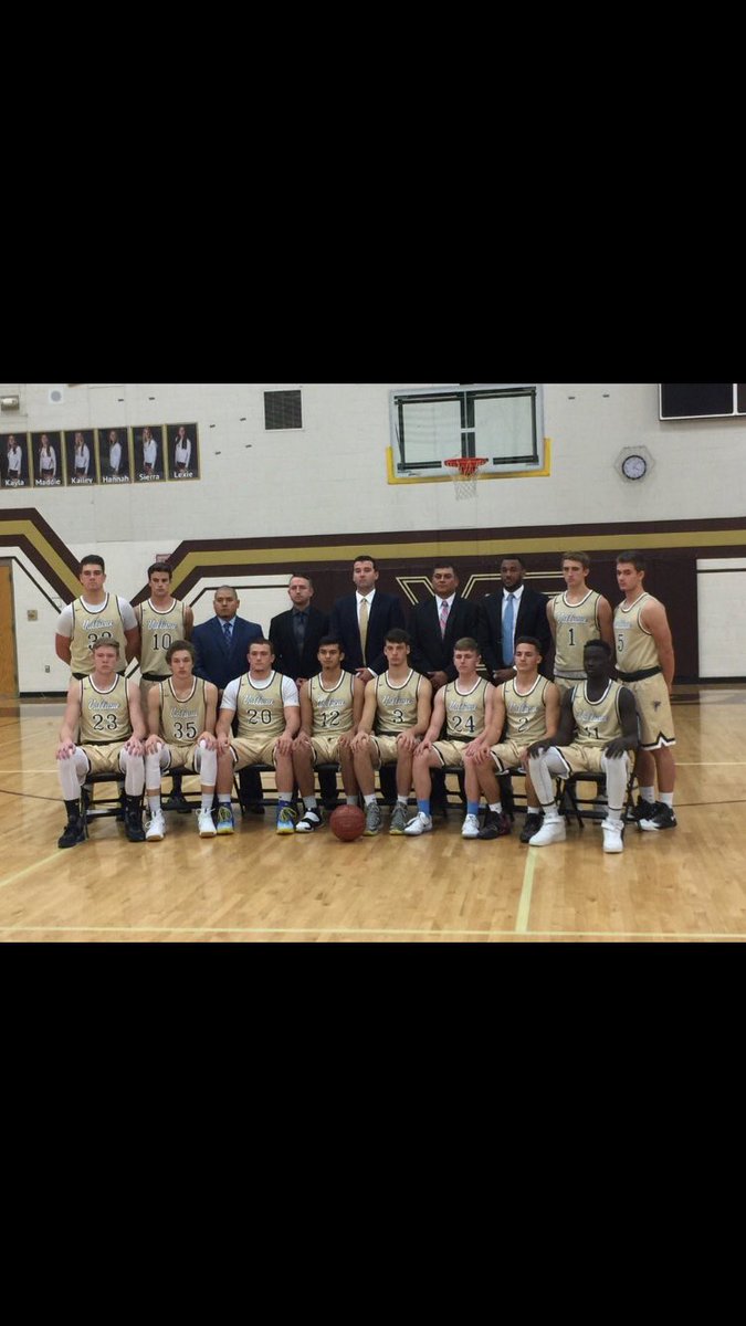 Landon_Cain_15's tweet photo. Thankful for this team 🙏🏻 https://t.co/55opOJVFTg
