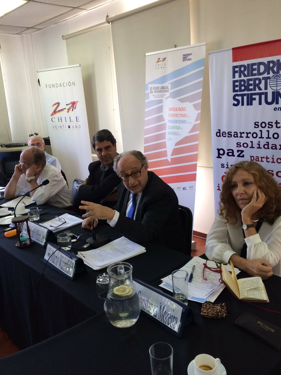 CHILE_21's tweet image. Mario Weinfeld dijo que apoyo popular al kirchnerismo fue hiper racional porque les mejoró la vida #forodelprogresismo @CHILE_21