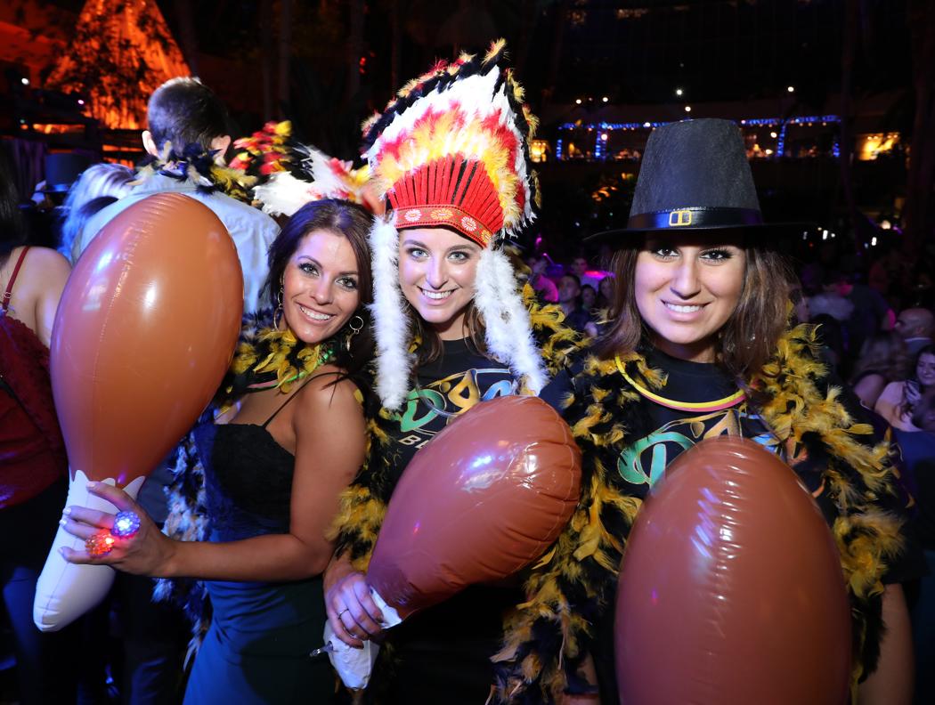 poolafterdark's tweet photo. Have a great Thanksgiving! #PoolAfterDark https://t.co/ppa5LFjjen