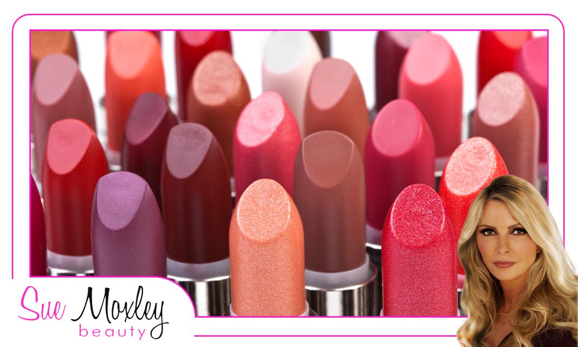 Suemoxley's tweet photo. #DidYouKnow matte lipstick was first popular in the 1960's, particularly with Mods! #MakeupFact #BBlogger https://t.co/IcivfZlG5E