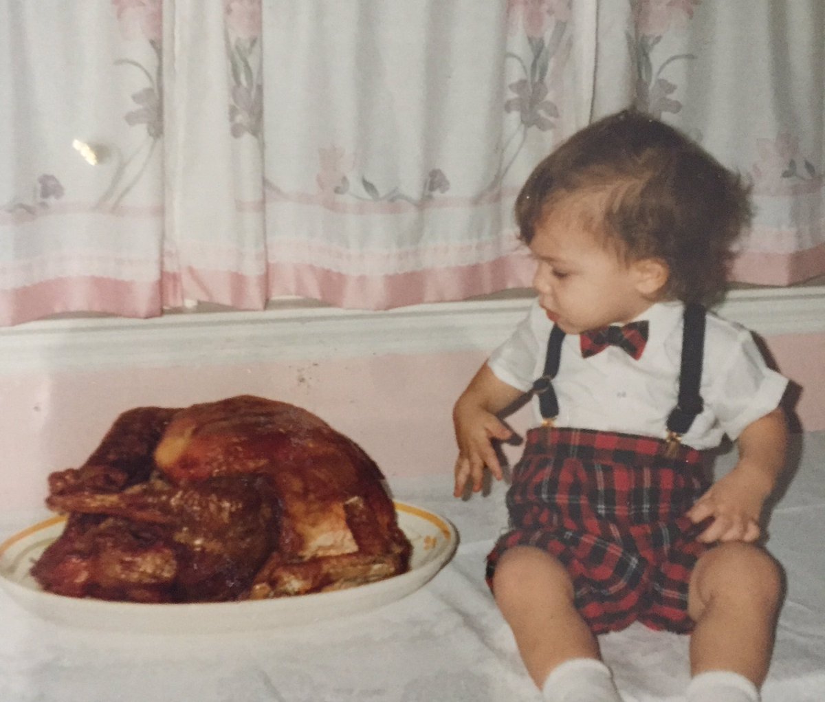 kathlockbaum's tweet photo. When the turkey weighed more than @dlockbaum https://t.co/hG0uJTNBwi